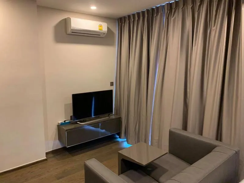 ให้เช่า คอนโด Ideo Q สยาม-ราชเทวี เฟอร์นิเจอร์ครบ ตกแต่งสีโทนอุ่น สนใจ ห้ามพลาดดด