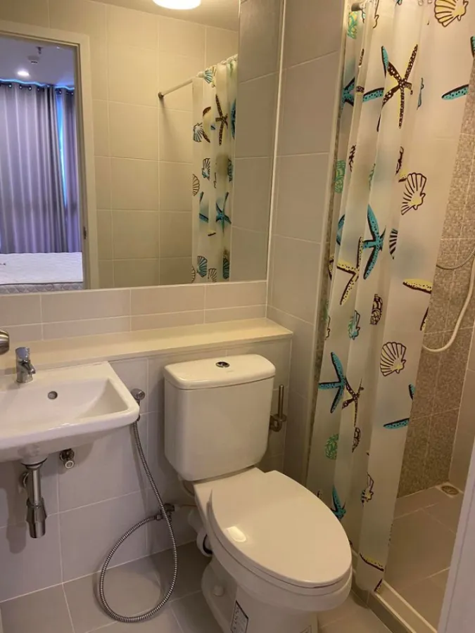 For rent, Plum Condo Pinklao Station, near the university, near the mall, convenient to travel, ready to move in, hurry and book now!!