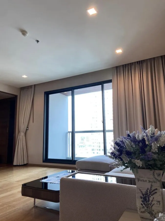 ขาย คอนโด The Address Sathon ห้องน่าอยู่ 2 ห้องนอน ขนาดกว้าง สไตล์โมเดิร์น วิวดี ห้ามพลาดเลย