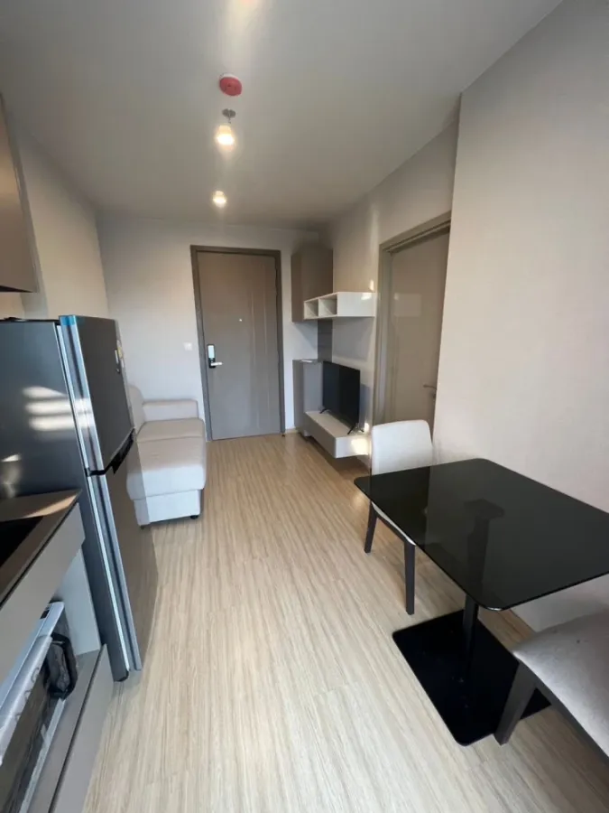 For rent: The Privacy Thaphra Interchang, 5th floor, swimming pool view, fully furnished room, ready to move in, book now
