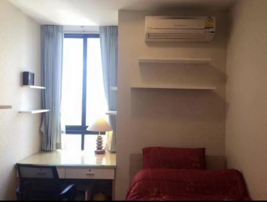 ปล่อยเช่า Ideo Condo รัชดา ห้วยขวาง เฟอร์นิเจอร์พร้อมเข้าอยู่ ได้ความสูงพอดี ห้องกว้างมากๆ ต้องจอง