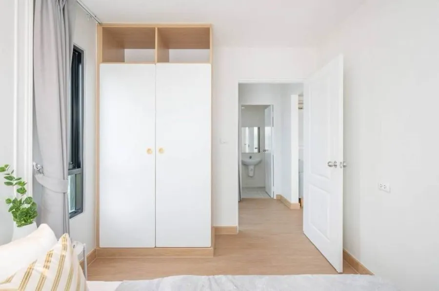 Urgent sale! I Condo Sukhumvit 105, beautifully decorated room, soothing color tones, affordable price. Buy now, don't miss out!