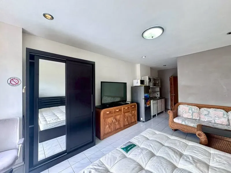 ขาย View Talay ห้องสตูดิโอ ชั้น 4 วิวเมือง พร้อมเฟอร์นิเจอร์ครบเซต ห้ามพลาด