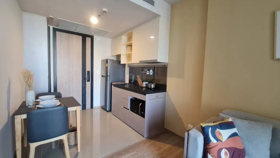 For rent!! Condo Oka House Sukhumvit 36, beautifully decorated room. Fully furnished, ready to move in, hurry and reserve now!!