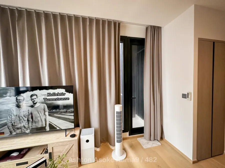 Condo for rent, Ashton Asoke-Rama 9, decorated room, ready to move in. Complete with premium amenities, don't miss it.