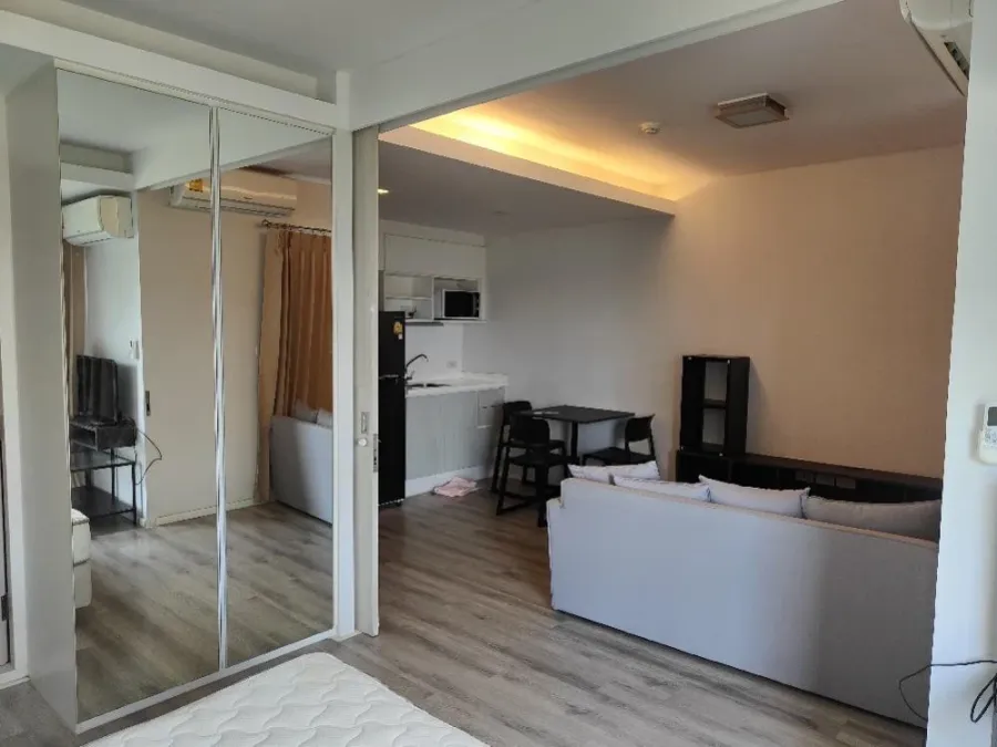 🏠🌃 For Rent: Double Lake Condominium 🏠🌃