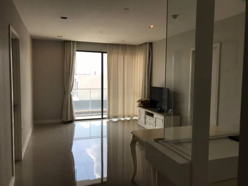 ห้องสวย เฟอร์ใหม่ แต่งใหม่เอี่ยม น่าอยู่มั๊กๆๆ the room sukhumvit 62