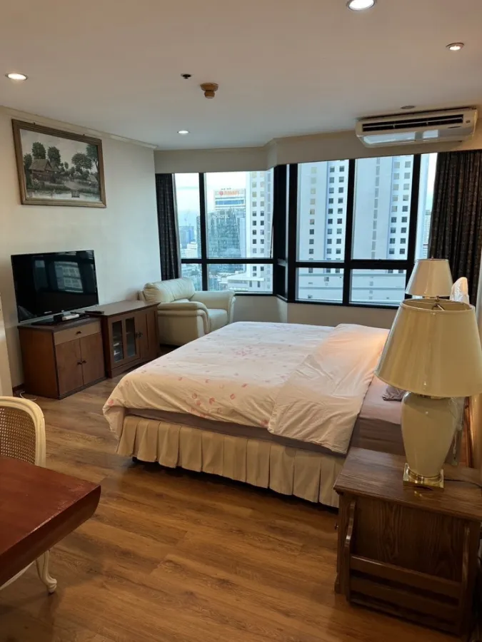 ให้เช่า!! คอนโด เพรสซิเด้นท์ เพลส ห้องสวย ชั้น 27 ทำเลดี จัดเต็มสิ่งอำนวยความสะดวก ห้ามพลาด!!