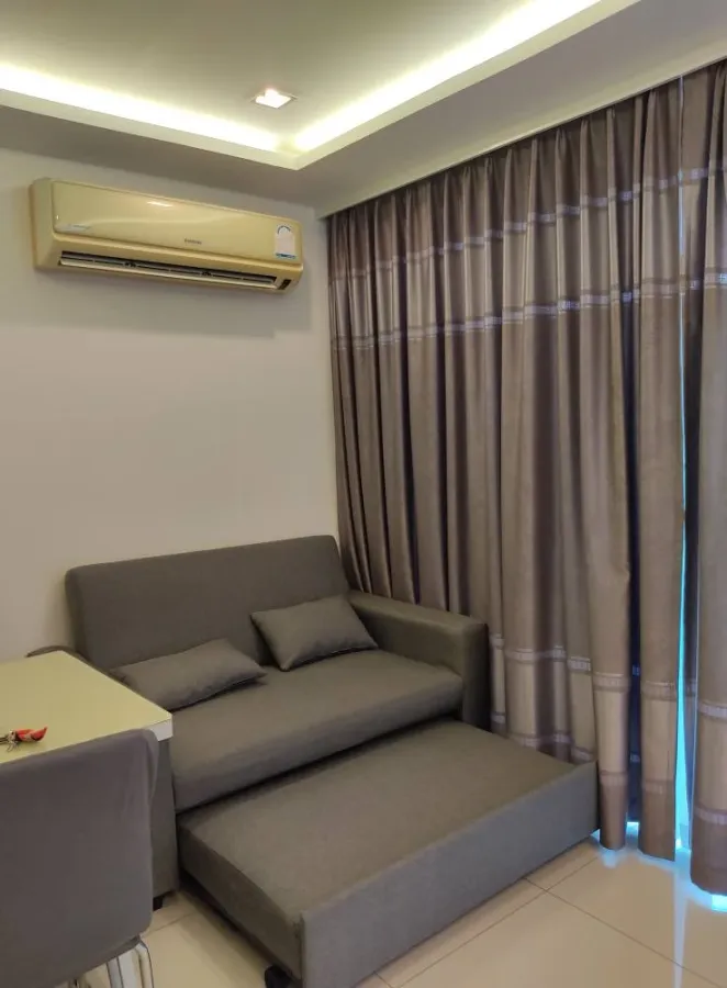 Wong Amat Tower for sale, spacious room with plenty of usable space, fully furnished, beautiful sea view from high floor, don't miss it!