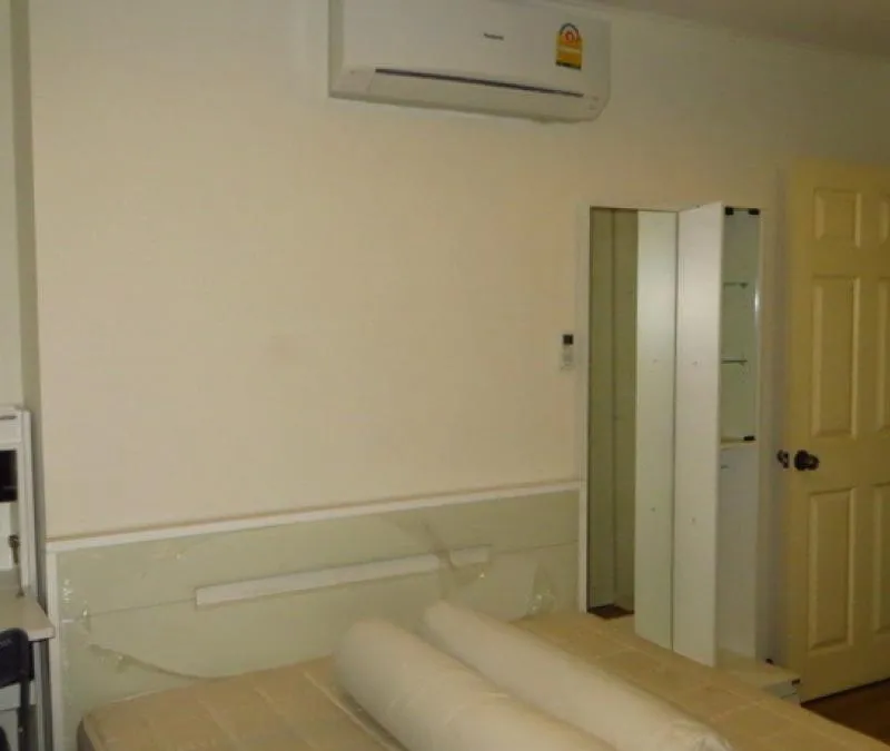 Condo for rent Lumpini Ratchada Thapra The room at the end is very private. High floor, cool breeze blowing. The price can be booked. Do not reserve.