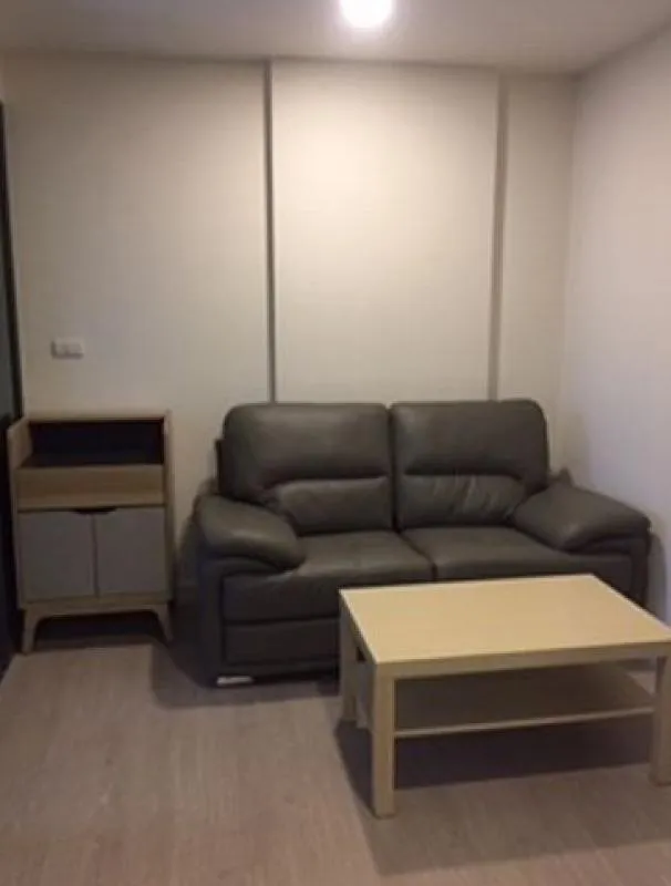 Condo for rent, Metro Luxe Rose Gold, Phahol-Sutthisan, 2nd floor, beautiful room, good view, fully furnished!! Must rent this room!!