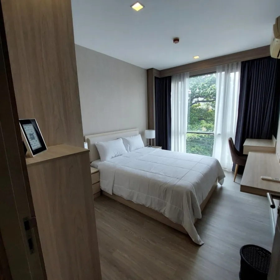 Condo for rent, Trapezo Sukhumvit 16, fully furnished, ready to move in, well built-in, hurry and reserve before you miss the opportunity.