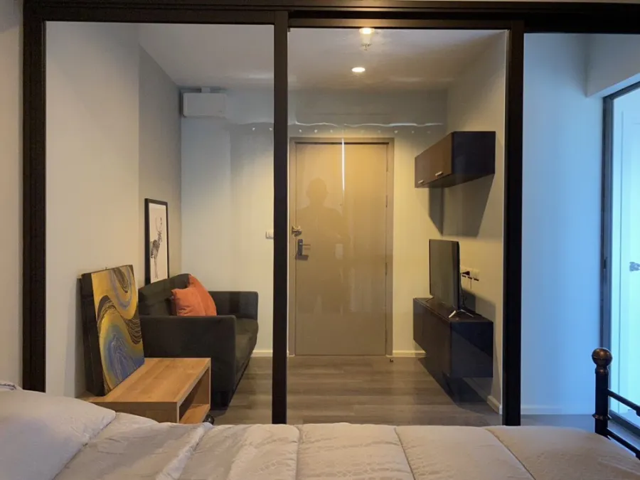 For rent, The Stage, Taopoon Interchange, fully furnished, ready to move in Bring your bag and come quickly.