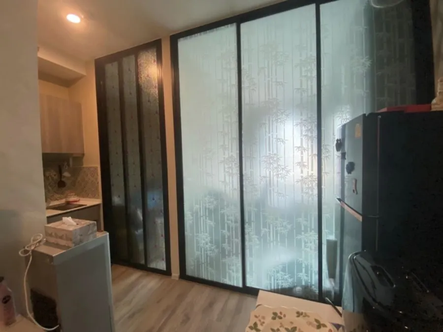 Sale/Rent Knightsbridge Collage Ramkhamhaeng, ready to move in. complete electrical appliances wallpaper decorate the whole room
