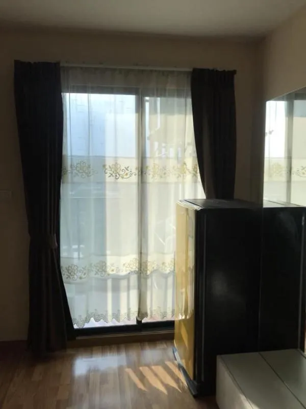ให้เช่า Regent Home 15 แจ้งวัฒนะ ห้องติดวอเปเปอร์ลายดอกไม้ น่ารักสุดๆ มาเลยๆ