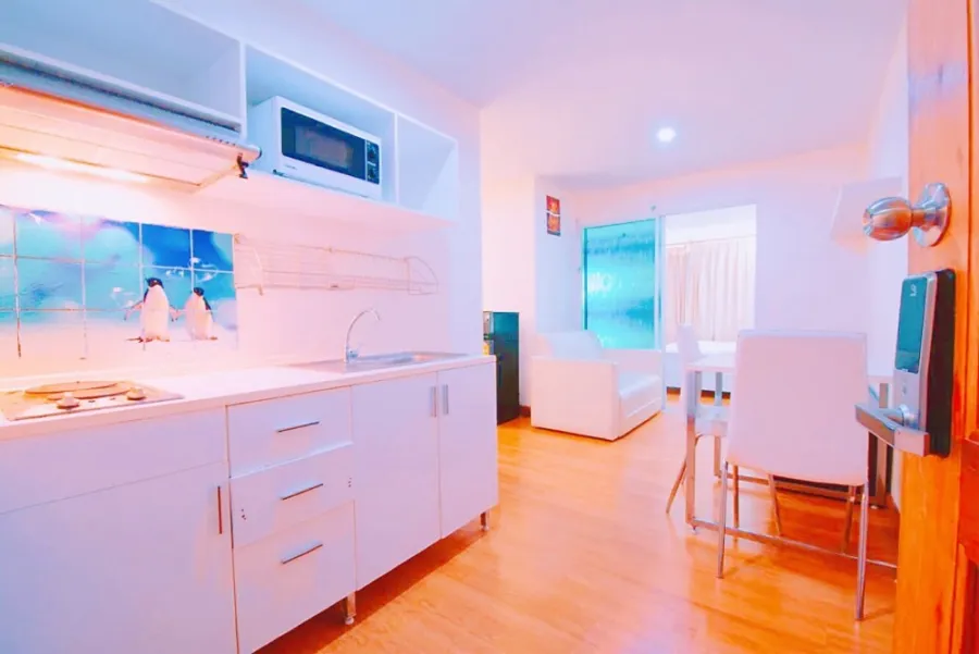 For sale, for rent!! Condo Pratchaya Place, Ratchada-Huai Khwang, 6th floor, corner room, fully furnished, hurry and reserve now!!