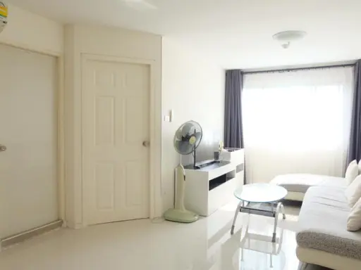 Condo for rent, Lumpini Town, Bodindecha-Ramkhamhaeng, nice room, affordable price There is only one place. Hurry up to reserve. images