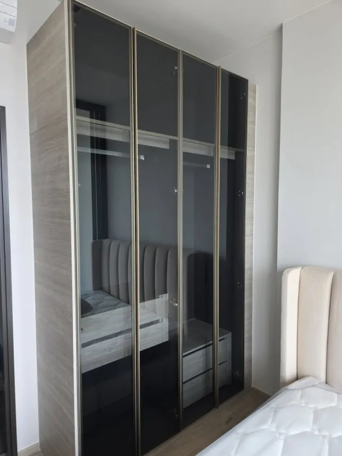 ให้เช่า The Crest park residences ชั้น 28 Park view มีห้องทำงานส่วนตัวแยก พื้นที่เยอะ ต้องจอง
