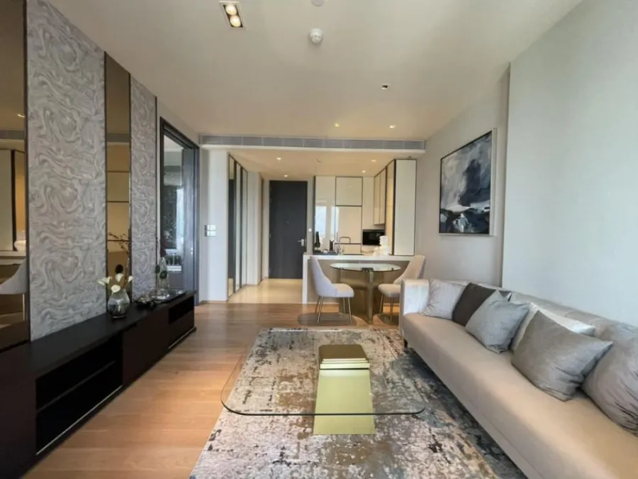 Beatniq Sukhumvit 32 for rent or sale, Lots of usable space, high floor, great view, book now.