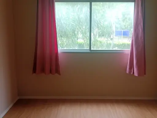 For rent: Lumpini Condo Town Chonburi - Sukhumvit, 3rd floor, empty room, airy, spacious, book now, urgently.