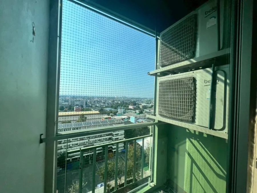 For sale or rent: Lumpini Park Phetkasem 98, 5th floor unit, great location, complete amenities. Don't miss out!