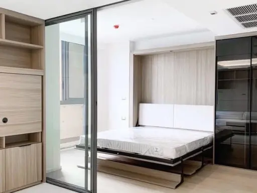 SELL Circle Sukhumvit 31 ห้องกว้าง มีเฟอร์นิเจอร์บิ้วอินครบครัน โซฟาน่านั่งสุดๆ จองก่อนได้ก่อนน้า images
