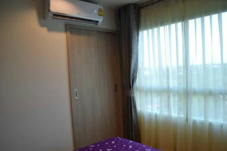 For rent, Lumpini Park Petchkasem 98, corner room, not attached to anyone, beautiful room with furniture and electrical appliances.