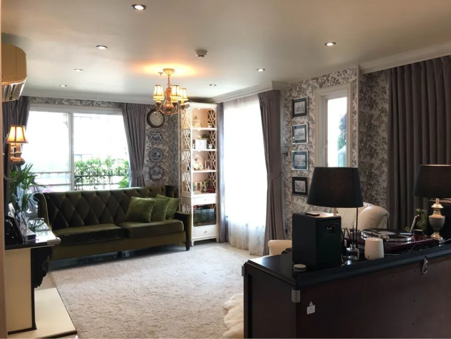 ขาย เช่า Serene place สุขุมวิท24 ตกแต่งสไตล์ European classic ระเบียงสองด้าน ห้องโปร่ง โล่ง รีบย้าย