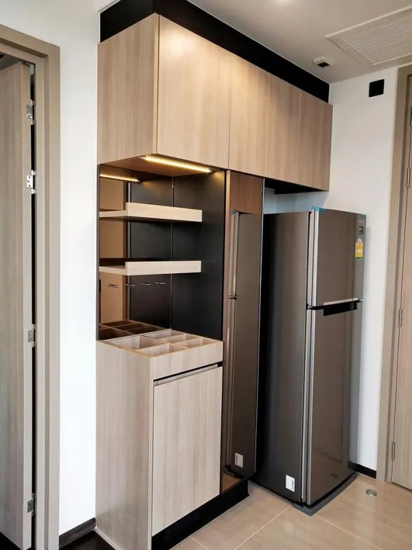 For rent, The Line Ratchathewi, good location, near BTS, high floor, new room, 1 bedroom, fully furnished, ready to move in.