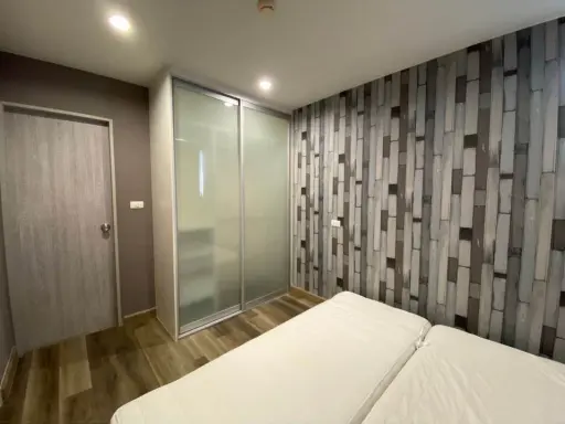Condo for rent, Le Rich @ Aree Station, room decorated with beautiful walls. Good furniture You can just come and stay. images