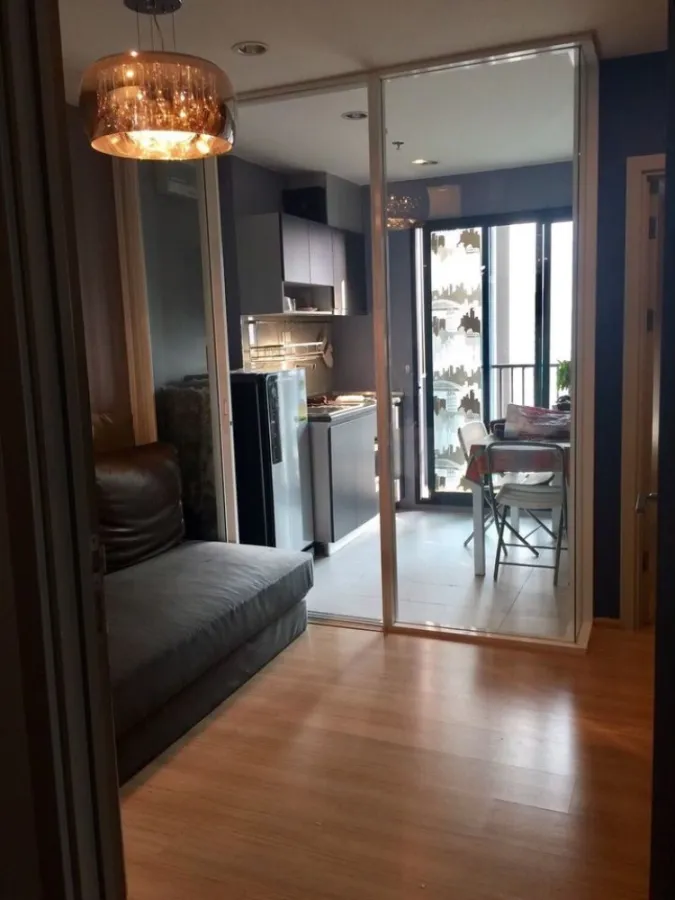 Condo for rent, The Base Rama 9, 1 bedroom, 1 bathroom, pool view, tone control room, first come first served, book now.