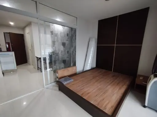 Condo for rent, The Green Condominium, very good price, very light on the wallet, fully furnished, has a washing machine, don't miss it.