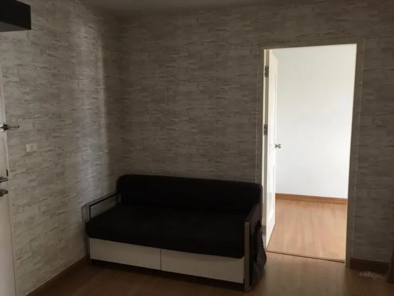 Super satisfying, Condo DEN Vibhavadi for rent, beautiful room, fully furnished, very good view, 2 bedrooms, book now. If you are slow, you will miss it.