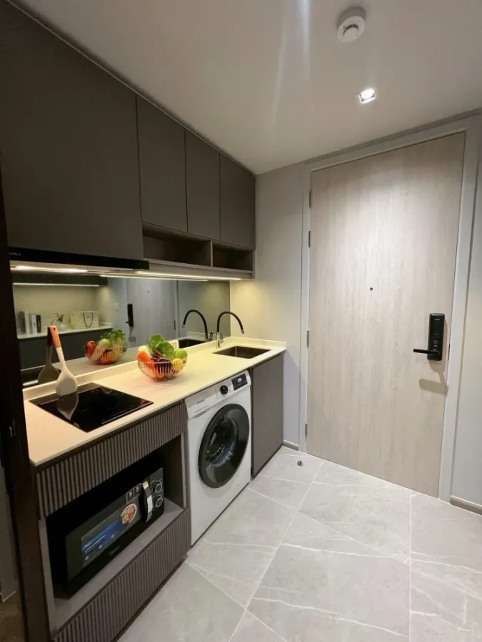 Chapter Thonglor 25 for rent, ready to move in, fully furnished + appliances, has a walk-in closet, move in now!