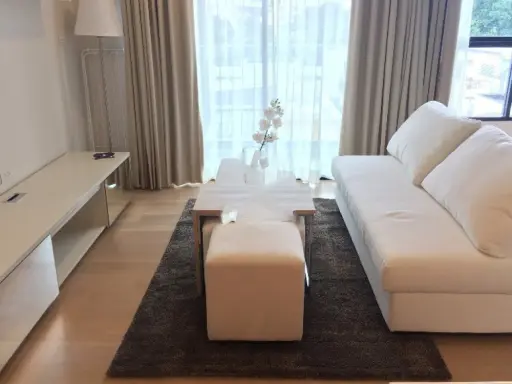 For rent Liv @ 49 near bts, convenient to travel, don't wait.