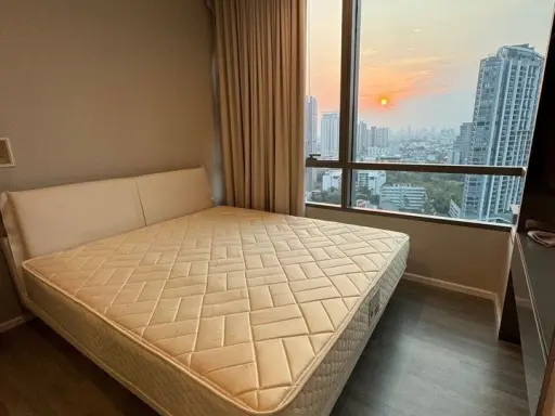 ขายให้เช่า เดอะ รูม สุขุมวิท 69 ห้องวิวเมืองแจ่มๆ น่านอน เฟอร์นิเจอร์ครบชุด อย่าเลื่อนผ่านจองเลยจ้า