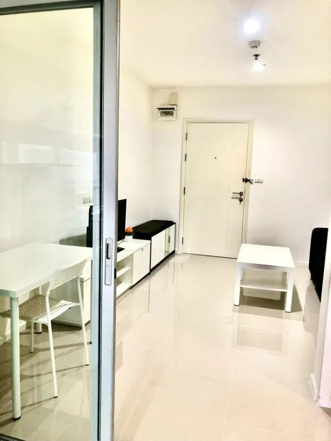 For rent, Aspire Sukhumvit 48, 15th floor, minimalist style room. Fully furnished, book now.