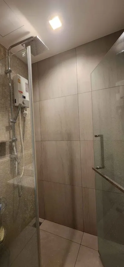 For rent: The Politan Rive, 37th floor, north side, fully furnished, not too expensive, reserve quickly before you miss out.