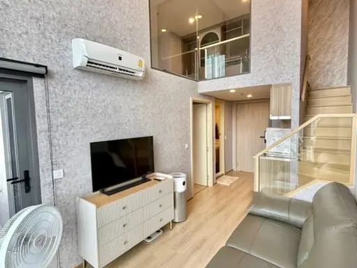 For rent: Life Rama 4 - Asoke, decorated in a good mood, large room, high floor, beautiful view, fully furnished, ready to move in.