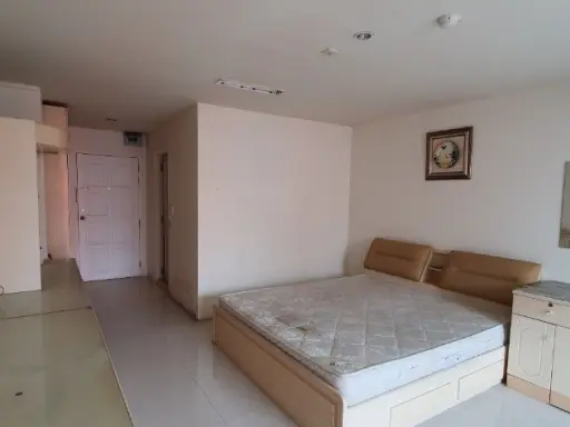 Urgent sale Sunshine Condominium, very large room, lots of space, good location, near the mall, near the expressway, book now.