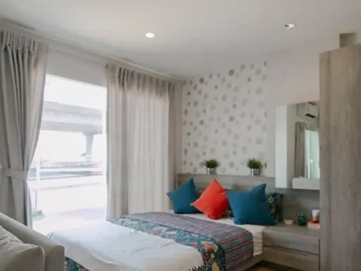 For rent, Lumpini Ville Phranangklao-Riverview, 8th floor, beautiful room, good view, comes with full decoration, book now.