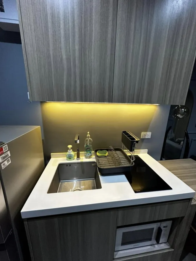 For sale/rent: Condo Altitude Unicorn sathon Thapra, fully furnished, ready to decorate, just bring your bags.