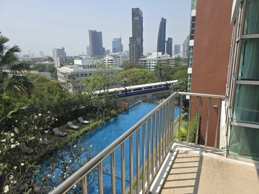 ขาย Fullerton Sukhumvit ชั้น 7 มี 3 ห้องนอน 3 ห้องน้ำ ห้องกว้างขว้างอยู่สบายมาก วิวสุดชิล น่าจองสุดๆ