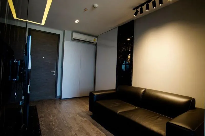 ให้เช่า รีทึ่ม พหลฯ-อารีย์ ตกแต่งสไตล์ Modern Luxury ห้องสวยราคาดีสุดๆ สนใจต้องด่วนๆๆ