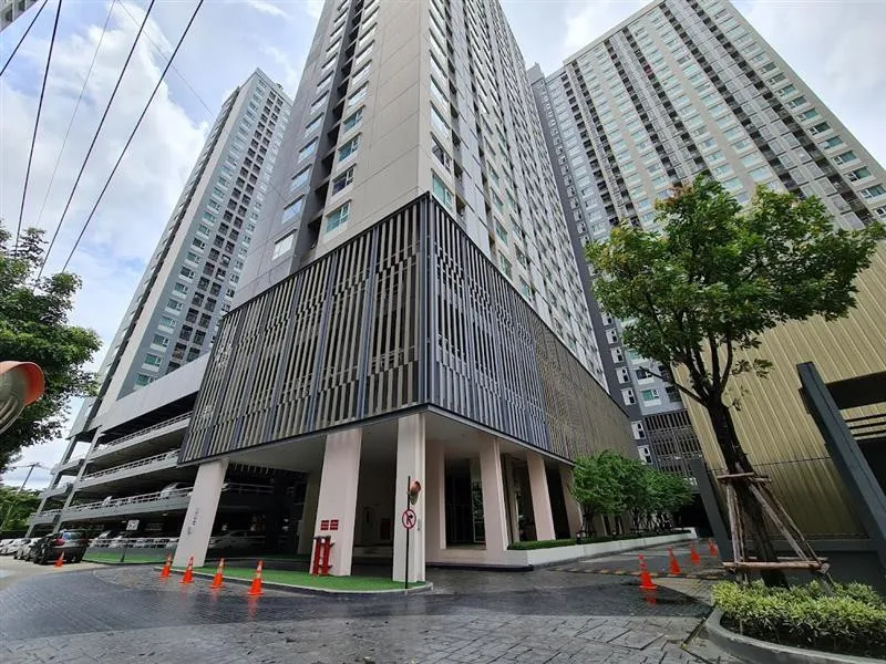 ขาย Aspire Erawan ห้องกว้างมีพื้นที่ใช้สอยเยอะ ทำเลดี เห็นวิวสระว่ายน้ำ ไม่จองไหวหรอ