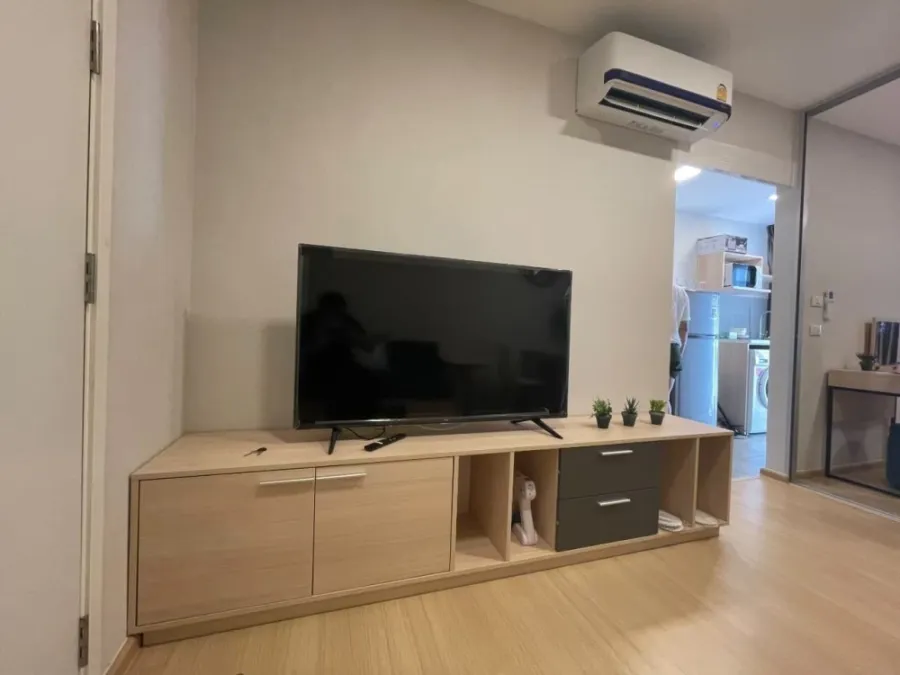 For rent: Plum Condo Rangsit Alive Phase 1, 8th floor, not very high, separate rooms, outside view, quiet, hurry and book now.