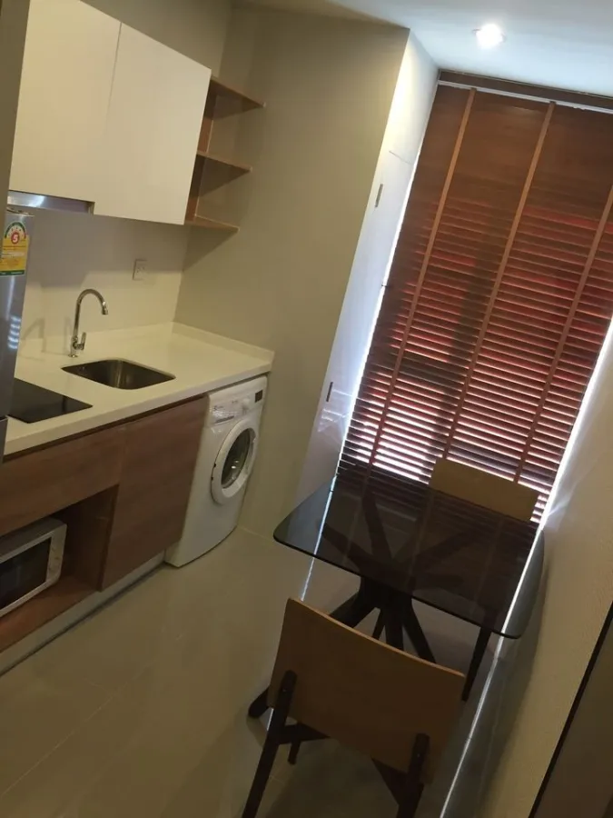 Condo for sale/rent: Centric Tiwanon. Very nice room. Fully furnished. Ready to move in. Don't miss out. Reserve now!
