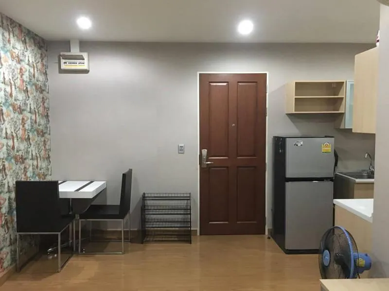 ให้เช่า เดอะ คอมพลีท ราชปรารภ ห้องสวยตกแต่งใหม่ 1นอน ภายในกว้างเวอร์ เฟอร์ใหม่จัดเต็ม จองเลย ด่วนๆๆ