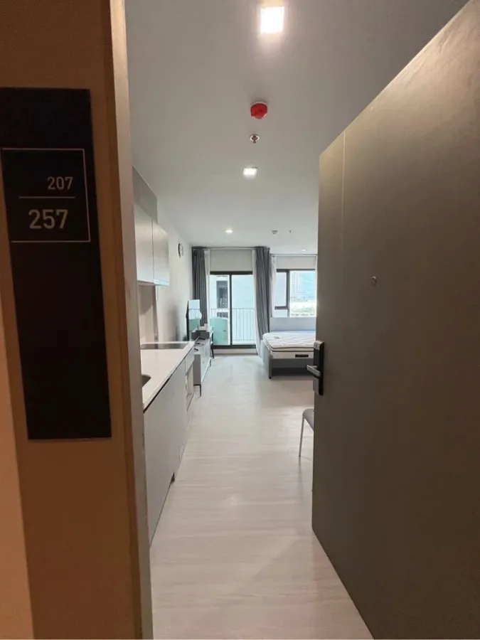 For rent: Life Asoke-Rama 9, ready to move in, high floor, fully furnished, reserve now!!!