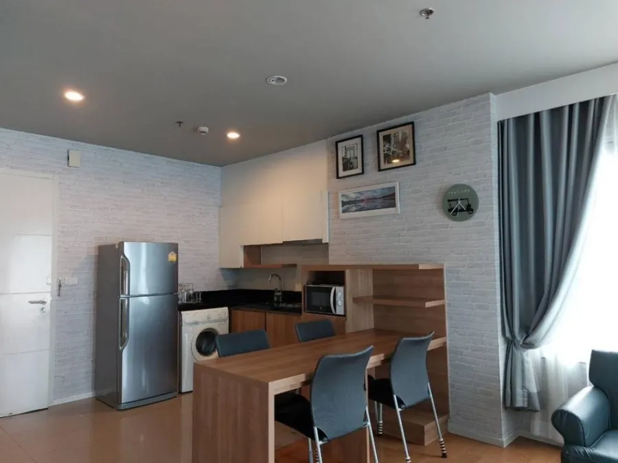 For rent!! Condo Blocks 77, 7th floor, spacious room, fully furnished. Ready to move in immediately. Don't miss it!!